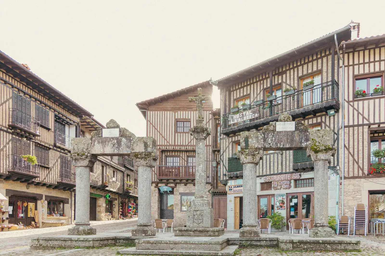 Crucero en la Plaza mayor de La Alberca