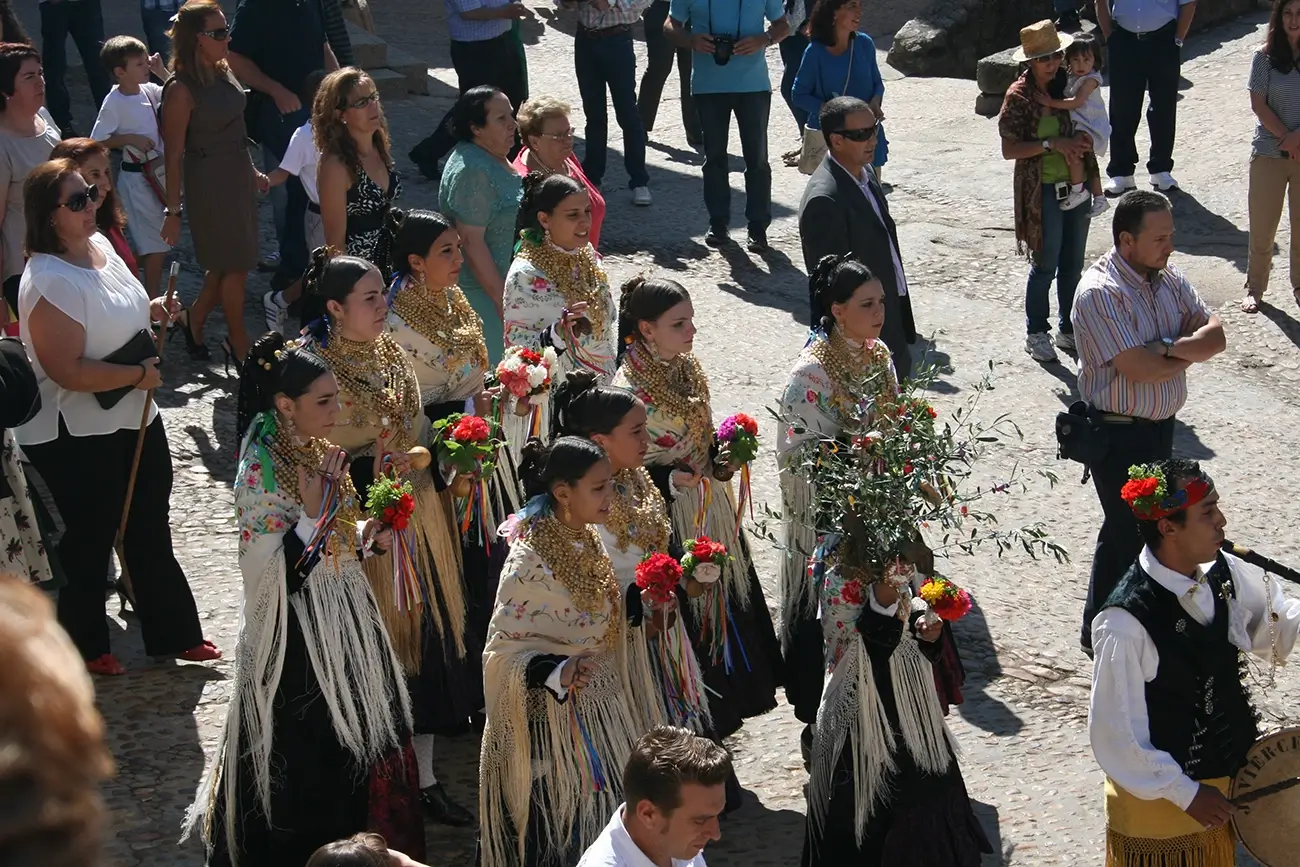 Procesión de Los Candiles en Miranda del Castañar