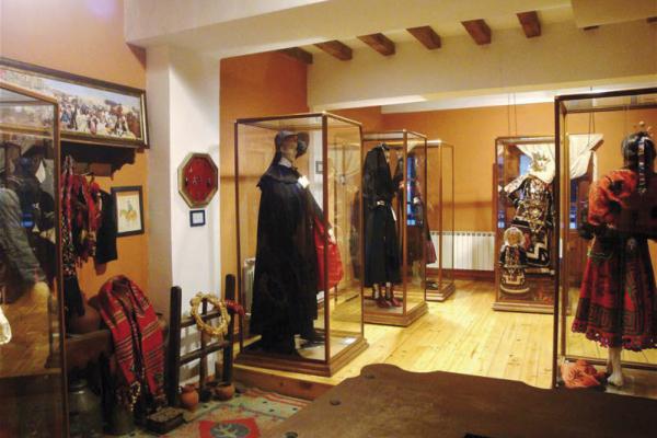 Museo del Traje Típico Albercano 1